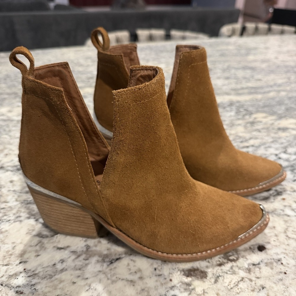 Jeffrey Campbell Cromwell 6.5 Boots Cognac Tan Leather Metal Toe Cutout Western